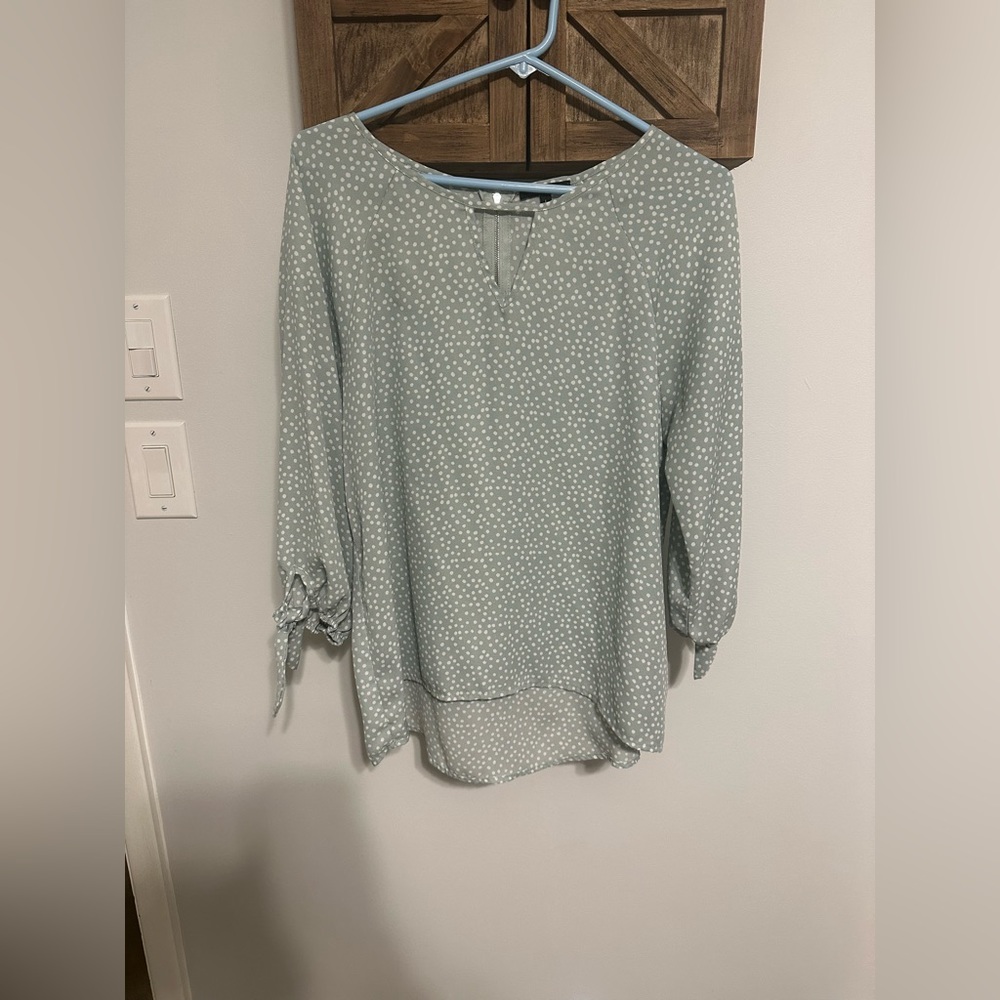 Blouse - Picture 2 of 2